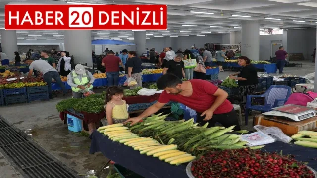 Merkezefendi’de pazar yerlerinin günü bayrama özel değişti