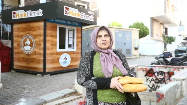 Pamukkale'de Halk Ekmek Büfeleri 16 Noktaya Ulaştı