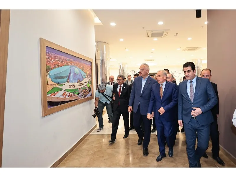 Bakan Ersoy’dan bilim, kültür ve sanat merkezine tam not