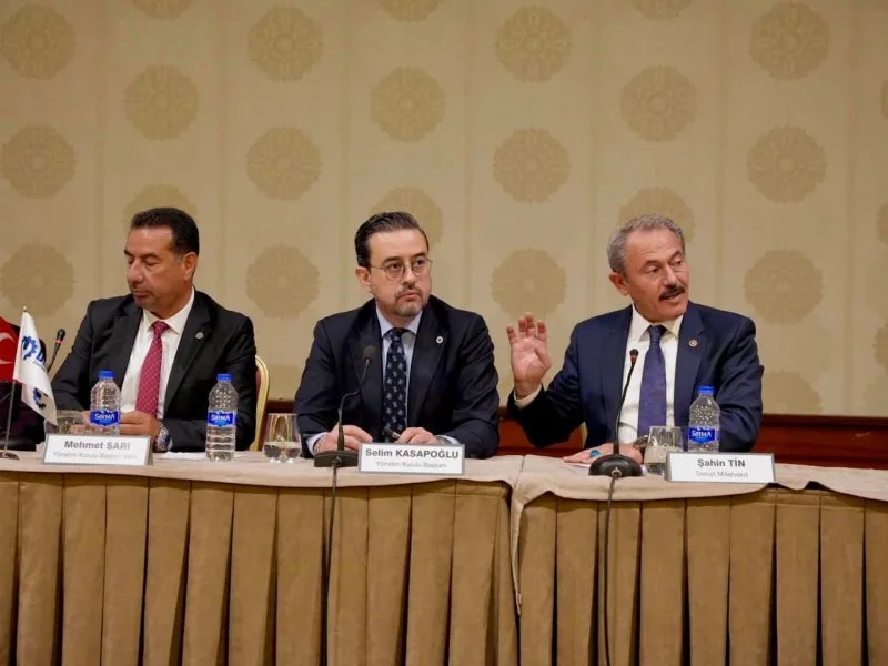 Sarı, ‘Organize sanayi bölgesinde temeli kazmalarla değil, iş makineleriyle kazılacak’