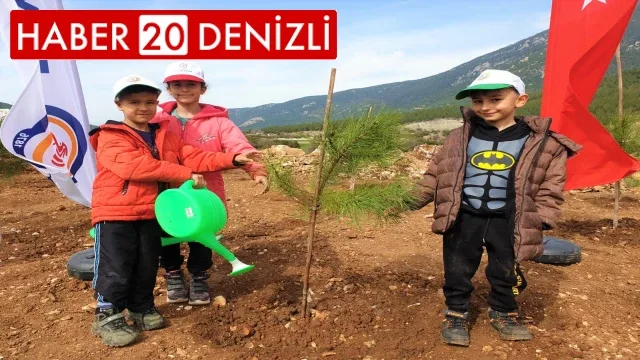 Eşinin anısına fidan diken depremzede; “O gece kıyamet gibi bir şeydi”