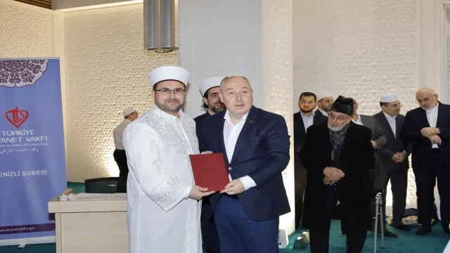Eğitimlerini tamamlayan din görevleri icazetlerini aldı