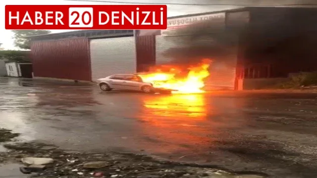 Sanayide park halinde olan araç alev alev yandı