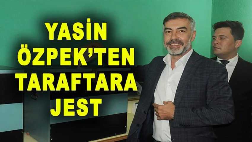 Yasin Özpek'ten Taraftara Jest