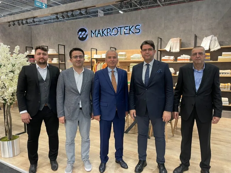 Başkan Zolan Denizlili tekstilcileri yalnız bırakmadı