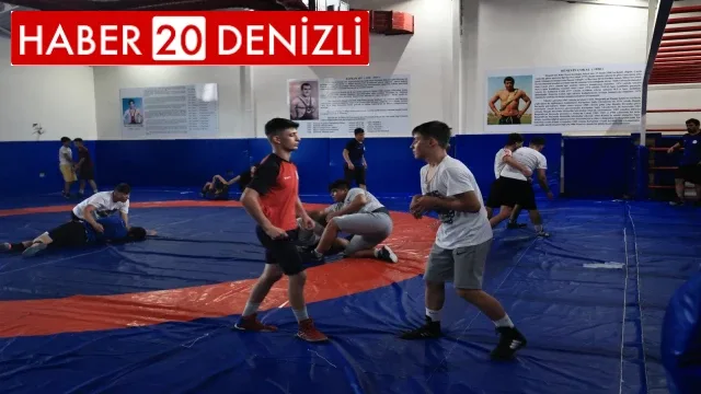 Güreşçiler sezona sıkı hazırlanıyor