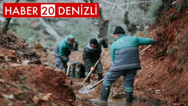 Merkezefendi’de Tarımsal Sulama Kanalları Temizleniyor