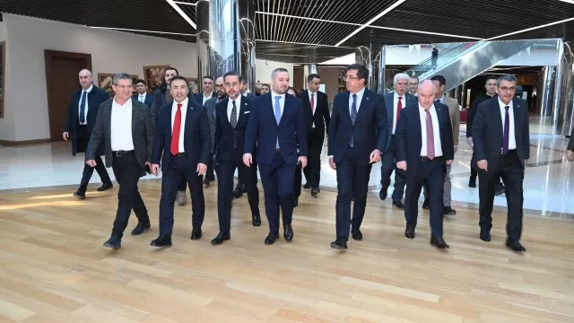 Başkan Erdoğan, Merkez Bankası Başkanı Karahan'a sektörlerin taleplerini iletti