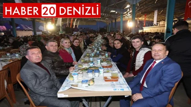 Sümer Mahallesi’nde binlerce vatandaş birlikte oruç açtı
