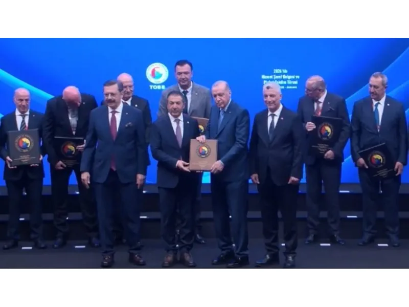 Cumhurbaşkanı Erdoğan'dan DTO Başkanı Erdoğan'a ‘Hizmet Şeref' plaketi