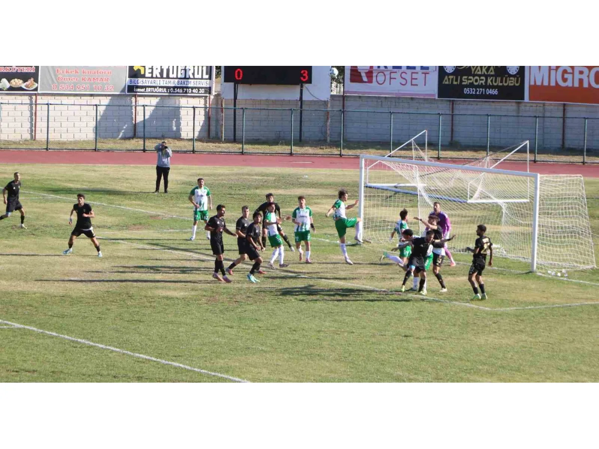 Yeşil Çivril Belediyespor evinde yıkıldı: 0-3