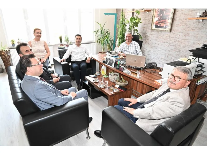 Başkan Erdoğan, Esnaf Ziyaretini Kesintisiz Sürdürüyor