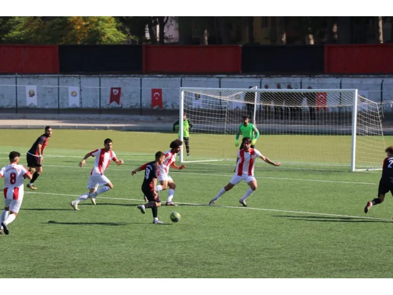 Sarayköyspor evinde rahat kazandı