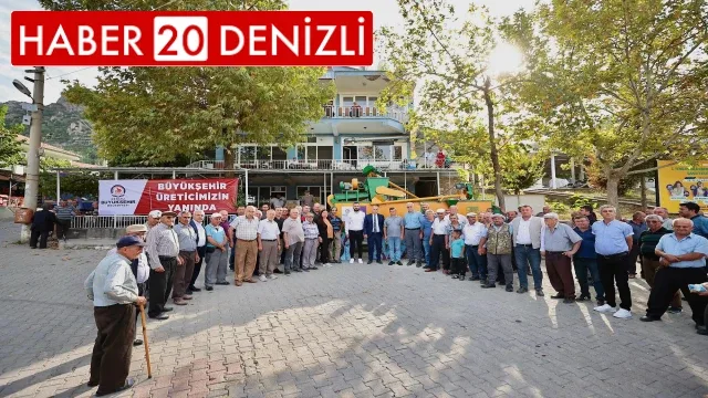 Bozkurtlu çiftçilere tohum eleme makinesi ve katı gübre dağıtma römorku hibe edildi
