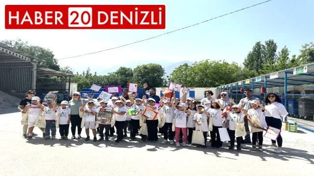 Pamukkale Belediyesi Atık Getirme Merkezi’nde Geri Dönüşümü Öğreniyorlar