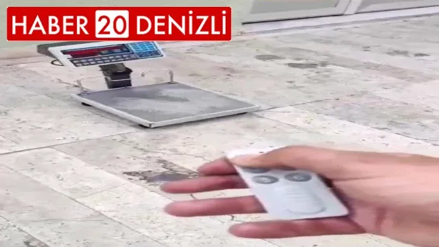 Özel düzenekli tartıyla yaşlıları hedef alan dolandırıcılar yakalandı