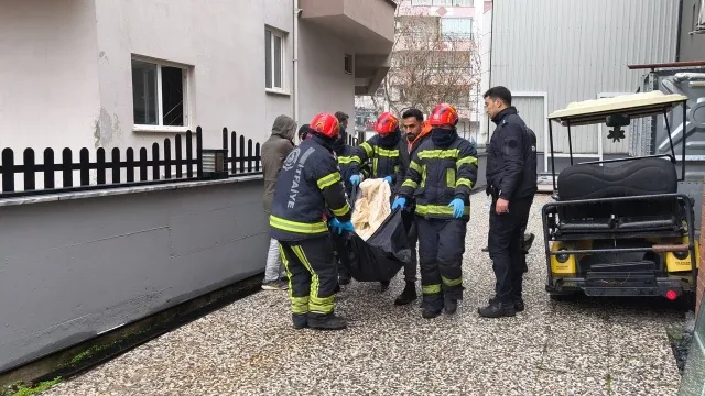 Denizli'de 6. Kattan Kendisini Aşağıya Bırakan Genç Hayatını Kaybetti