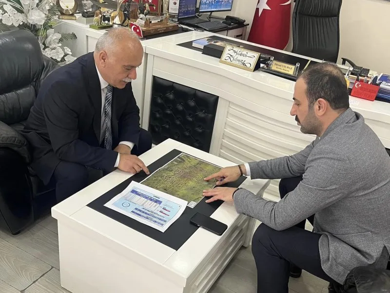 Başkan Yılmaz ve Enerya Denizli İl Müdürü İrfan Uçar ile Devameden Doğalğaz Altyapı Çalışmaları hakkında değerlendirme yaptı
