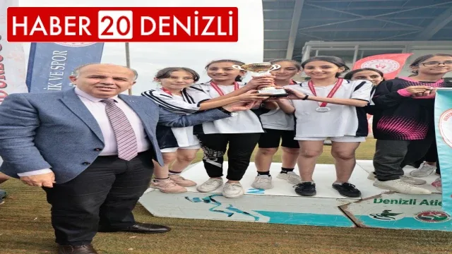 Kros yarışlarında il birincisi olan öğrenciler ödüllendirildi