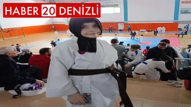 Karateci kızın kıyafeti nedeniyle turnuvadan men edilmesine tepki yağıyor