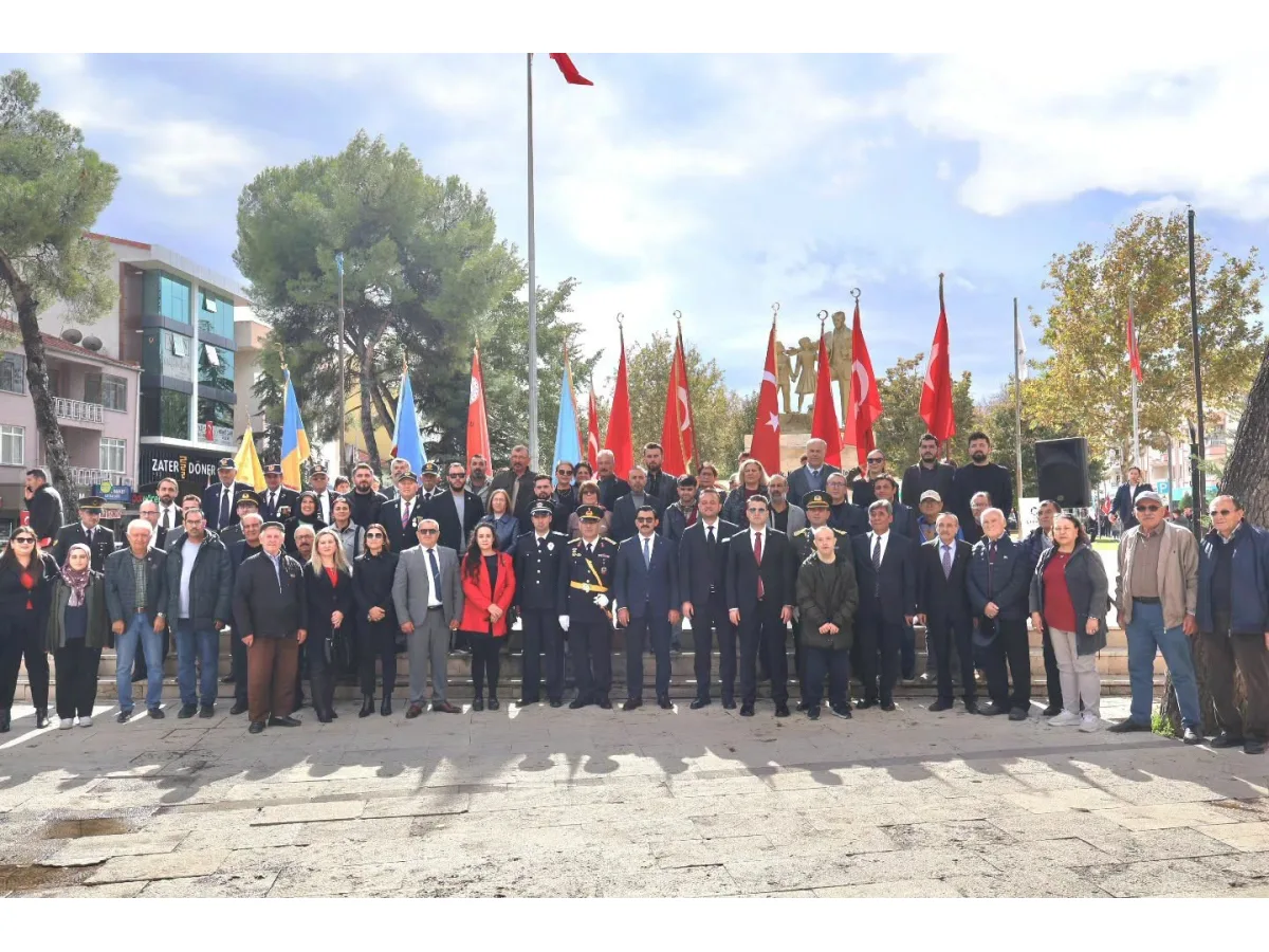 Çivril’de 29 Ekim coşkusu törenlerle başladı