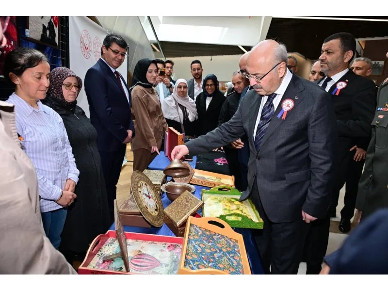 ​18 Mart Şehitleri Anma Günü ve Çanakkale Zaferi'nin 111. yıl dönümü Denizli'de