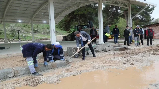 Tavas Belediyesi sezon öncesi sosyal tesislerin bakımlarını yapıyor