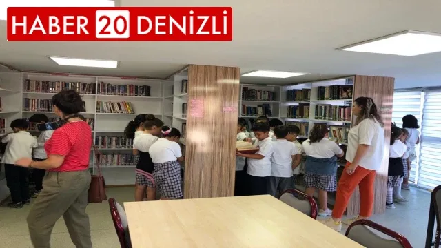 Sarayköy kütüphanesinde kitaplarla, öğrenciler buluşuyor
