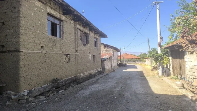 Yaşlı kadının şüpheli ölümünde torunu gözaltına alındı