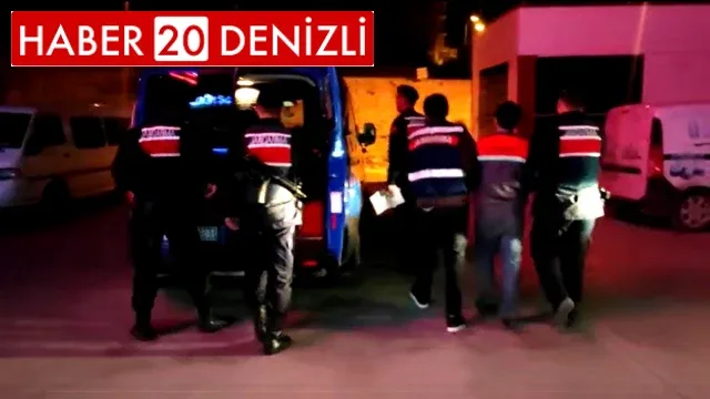 Yaşlı kadını gece maske takıp gasp ettiler, JASAT’a yakalandılar