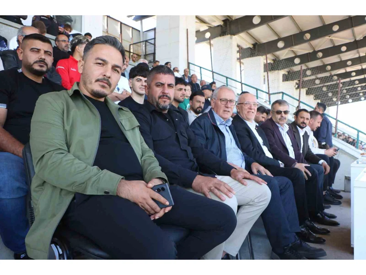 Yeşil Çivril Belediyespor evinde yıkıldı: 0-3