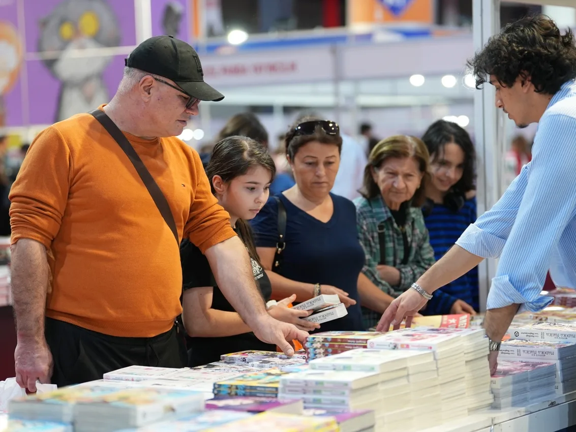 Denizli TÜYAP Kitap Fuarı’nda yazar yağmuru sürüyor