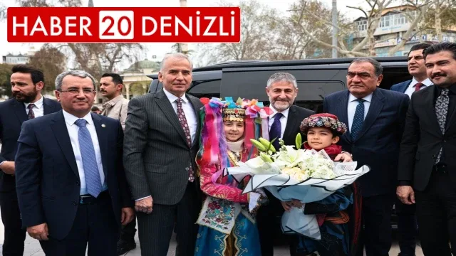 Hazine ve Maliye Bakanı Nebati, Denizli programına Büyükşehirden başladı