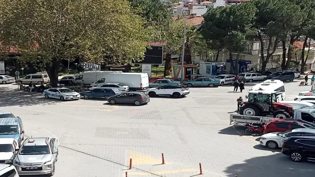 Seyyar satıcıyla zabıtanın kavgasına polis tarafından müdahale edildi