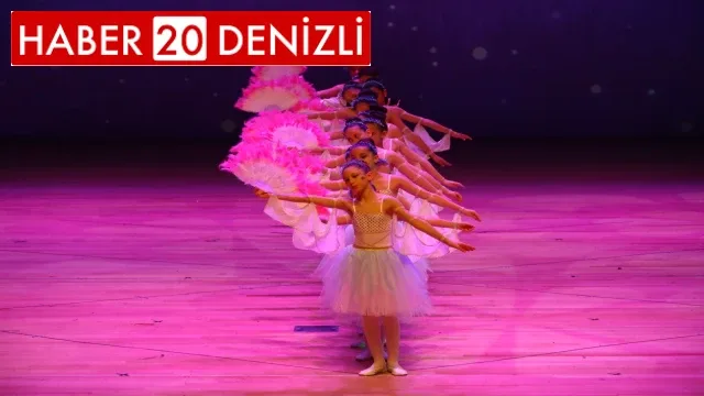 Çocukların bale ve zumba kids gösterisi büyüledi