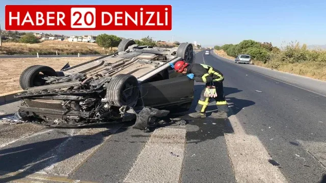 Kavşakta çarpışan otomobillerden biri takla attı: 2 yaralı