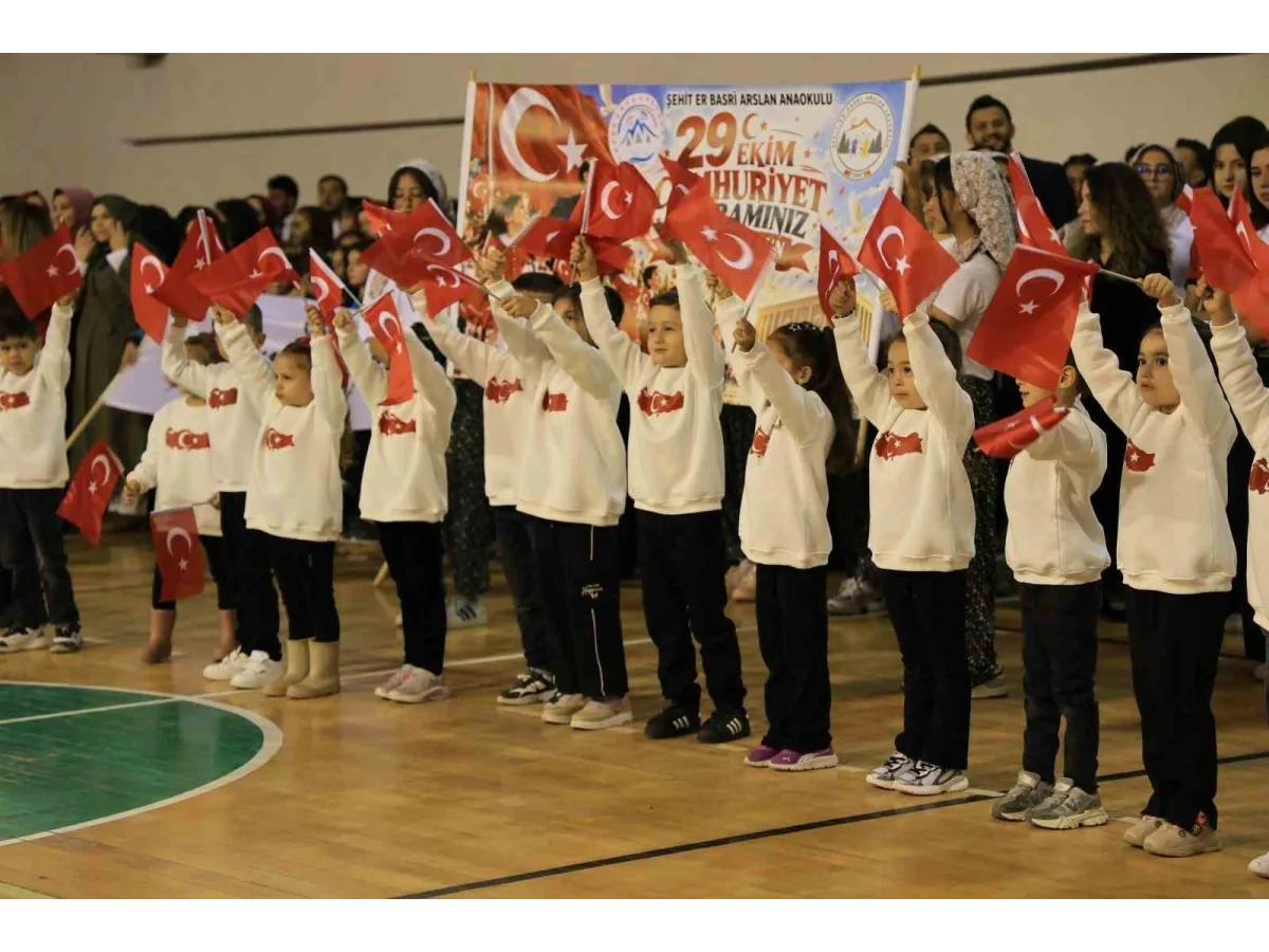 Çameli’de 29 Ekim Bayramı coşkuyla kutlandı