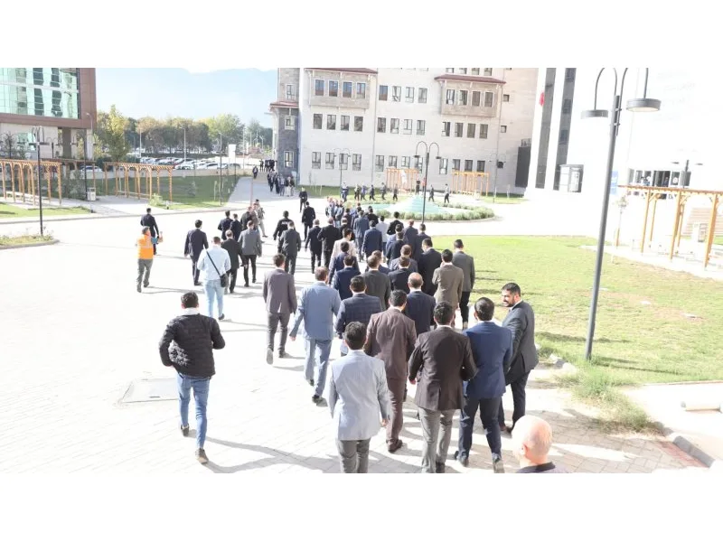 Denizli’de 7 bin kişiyle 'Deprem Anı, Çök Kapan Tutun ve Tahliye' tatbikatı yapıldı