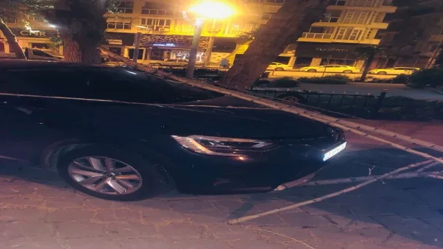 Denizli’de fırtına maddi hasara neden oldu