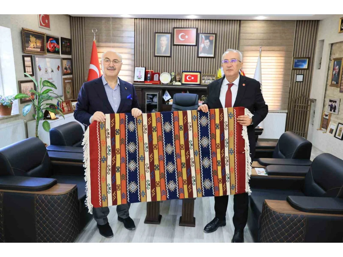 Vali Köşger’den Denizli’nin üretim merkezi Çameli’ye övgü