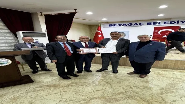 Başkan Pütün Türkü ve Şiir Severleri Beyağaç'ta Ağırladı