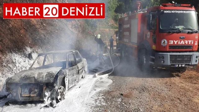 Servis aracıyla çarpışan otomobil, çıkan yangında metal yığınına döndü