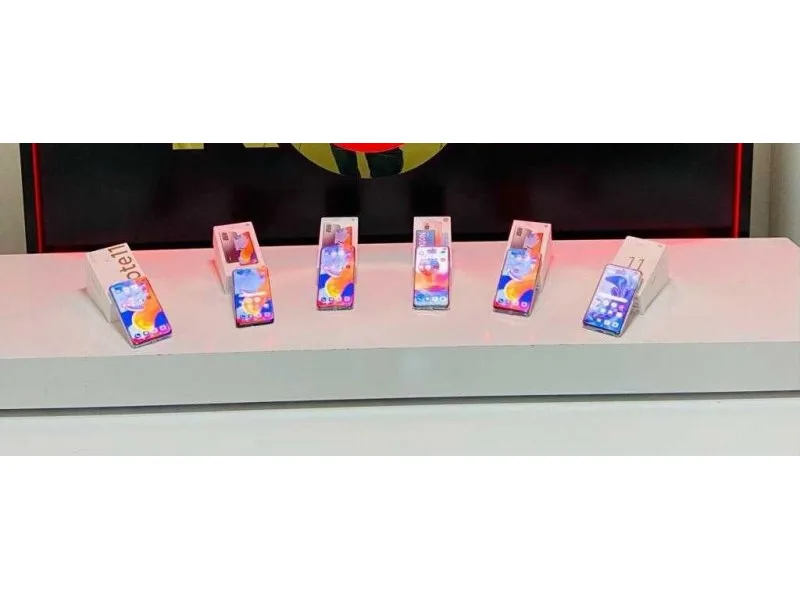 Kaçakçılar cep telefonu ve kamyon lastikleriyle yakalandı