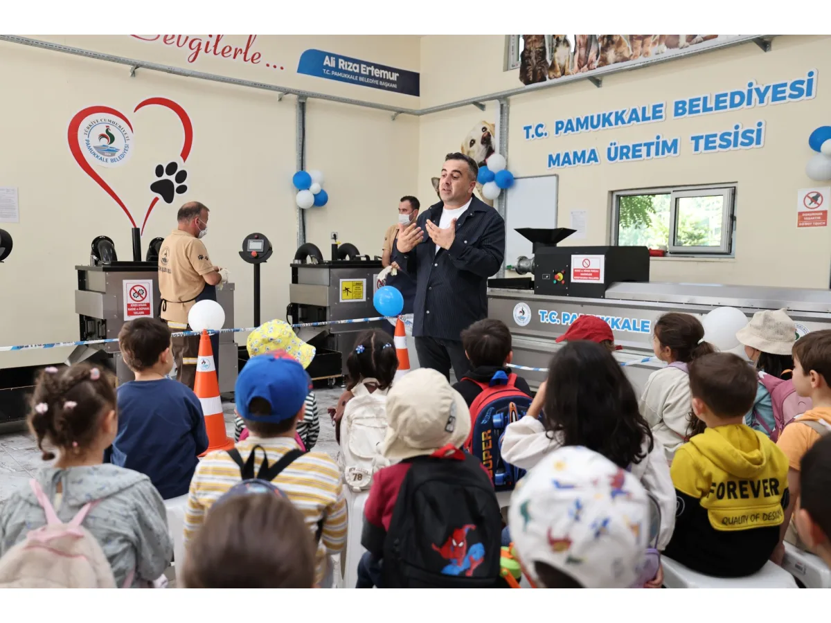 Minikler, Pamukkale Belediyesi Mama Üretim Tesisi’ni Keşfetti