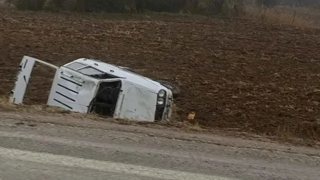 Kontrolden Çıkan Araç Şarampole Uçtu