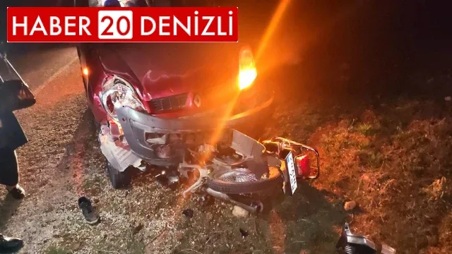 Hafif ticari araç, arkadan çarptığı motosikleti altına aldı; 3 yaralı