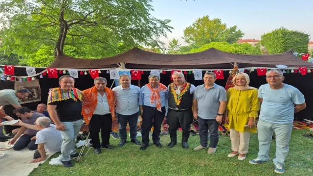 Yörüklerin develerde göçü Denizli'de canlandırıldı