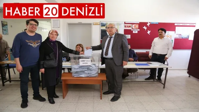 Başkan Arslan oyunu ailesiyle birlikte kullandı