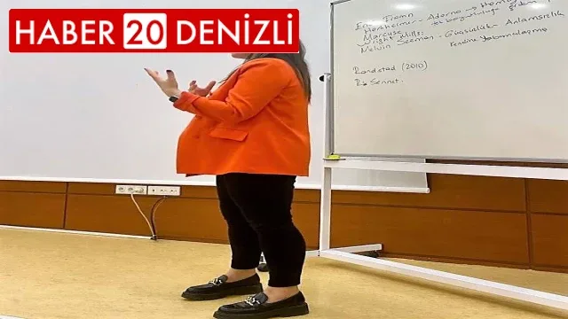 Denizlili iletişimci Şit, üniversite öğrencileri ile bir araya geldi