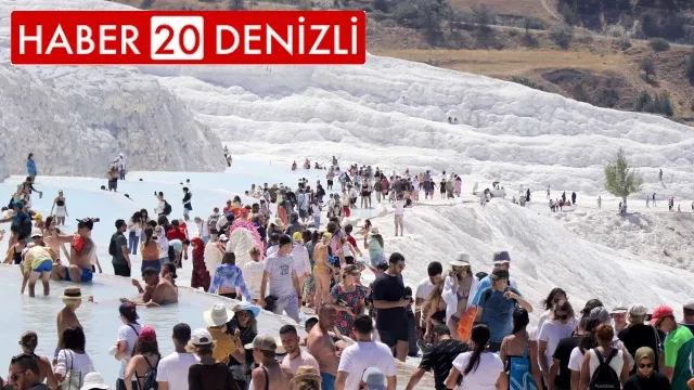 Pamukkale’nin ziyaretçi sayısı her geçen gün artıyor